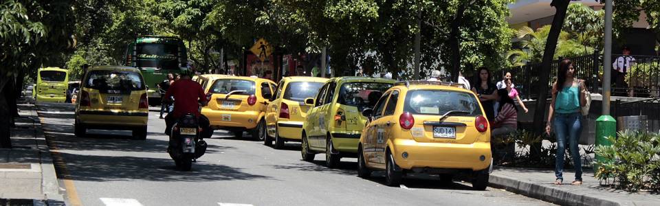 Taxistas ¿dónde esperar su carrera?